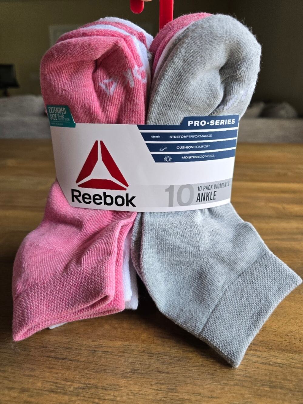 NWT Reebok Women's Pro Series Cushion Ankle Socks, 10-Pack Extended Size 9-12